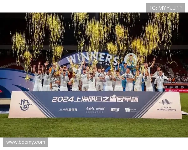 足球赛事的商业化发展与品牌运营