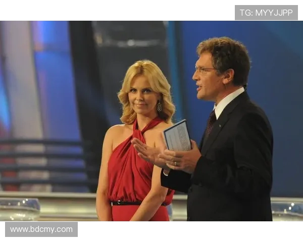 巴西世界杯抽签女主持背后的故事与全球关注焦点深度解析与精彩瞬间