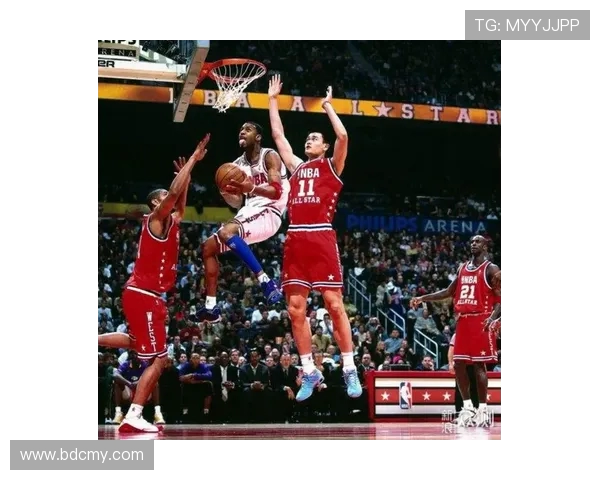 2005年NBA全明星赛东部以125比115击败西部夺冠